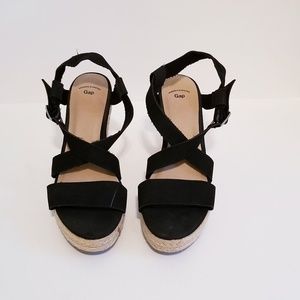 Gap strappy wedge sandal!